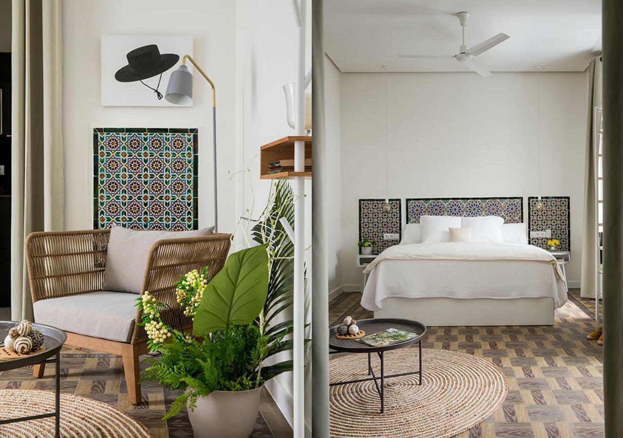 Santa Paula Pool & Luxury Apartment Seville